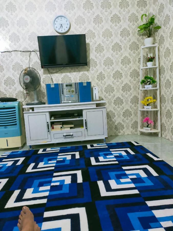 Shifana Homestay Syariah 요그야카르타 외부 사진